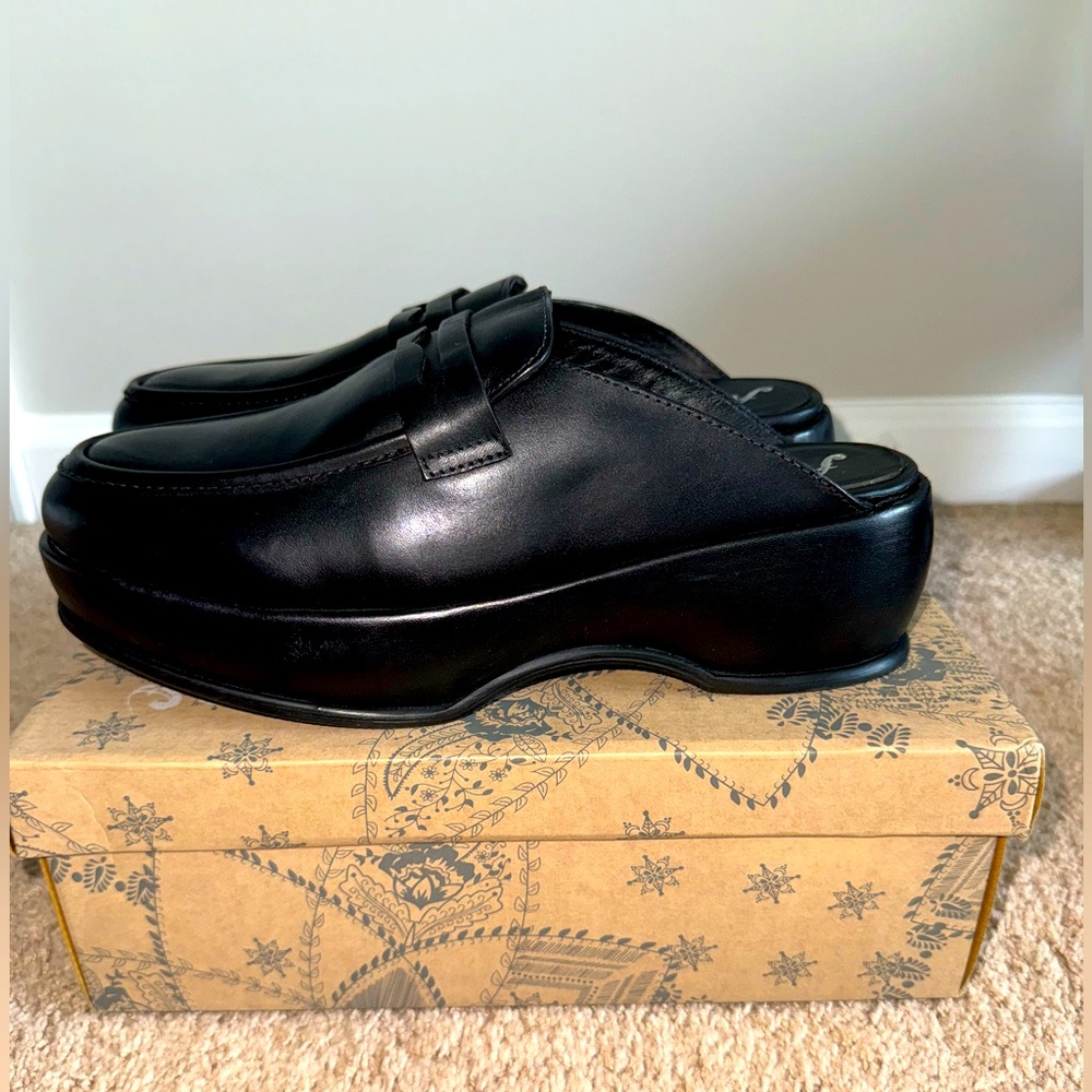Free People Black Winston Platform Loafer Mule